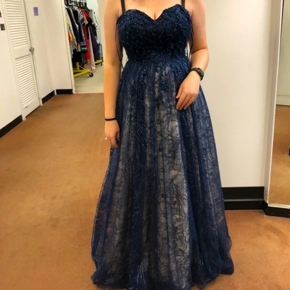 Blue formal dress - Picture 2 of 4